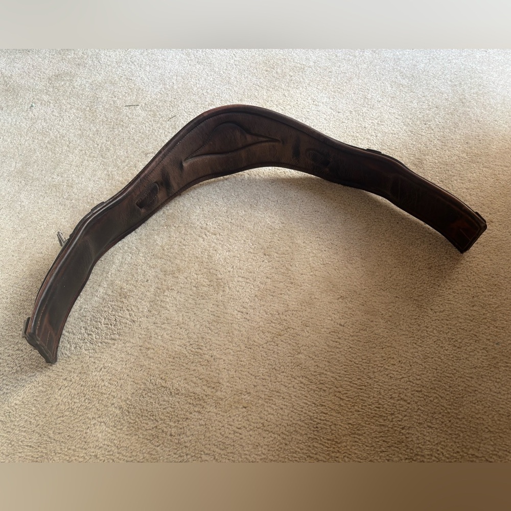 CWD Short Leather Anatomical Girth 28” / 70 cm - Picture 7 of 8